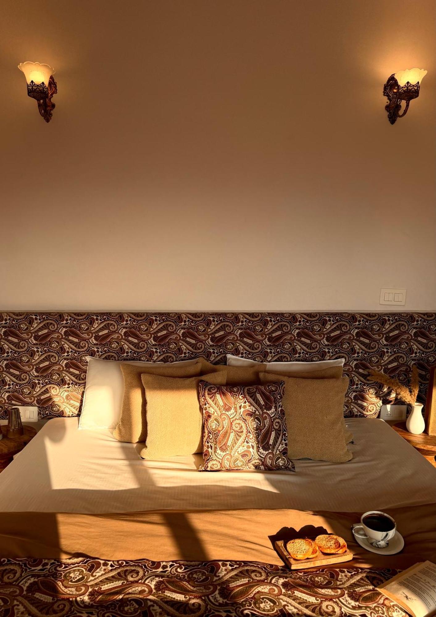 Nazaara -Thhpsociety - Mukteshwar - Witness The View From Your Bed Exterior foto