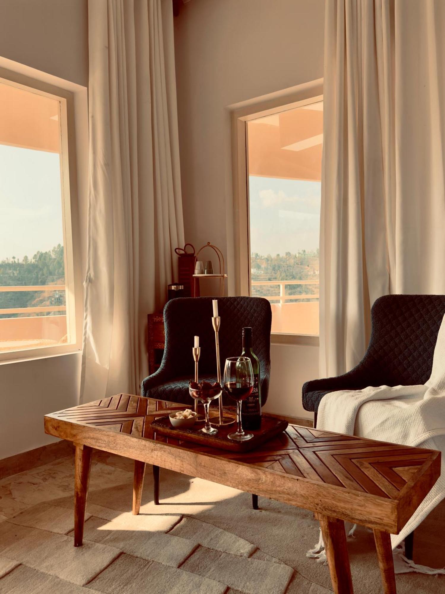 Nazaara -Thhpsociety - Mukteshwar - Witness The View From Your Bed Exterior foto
