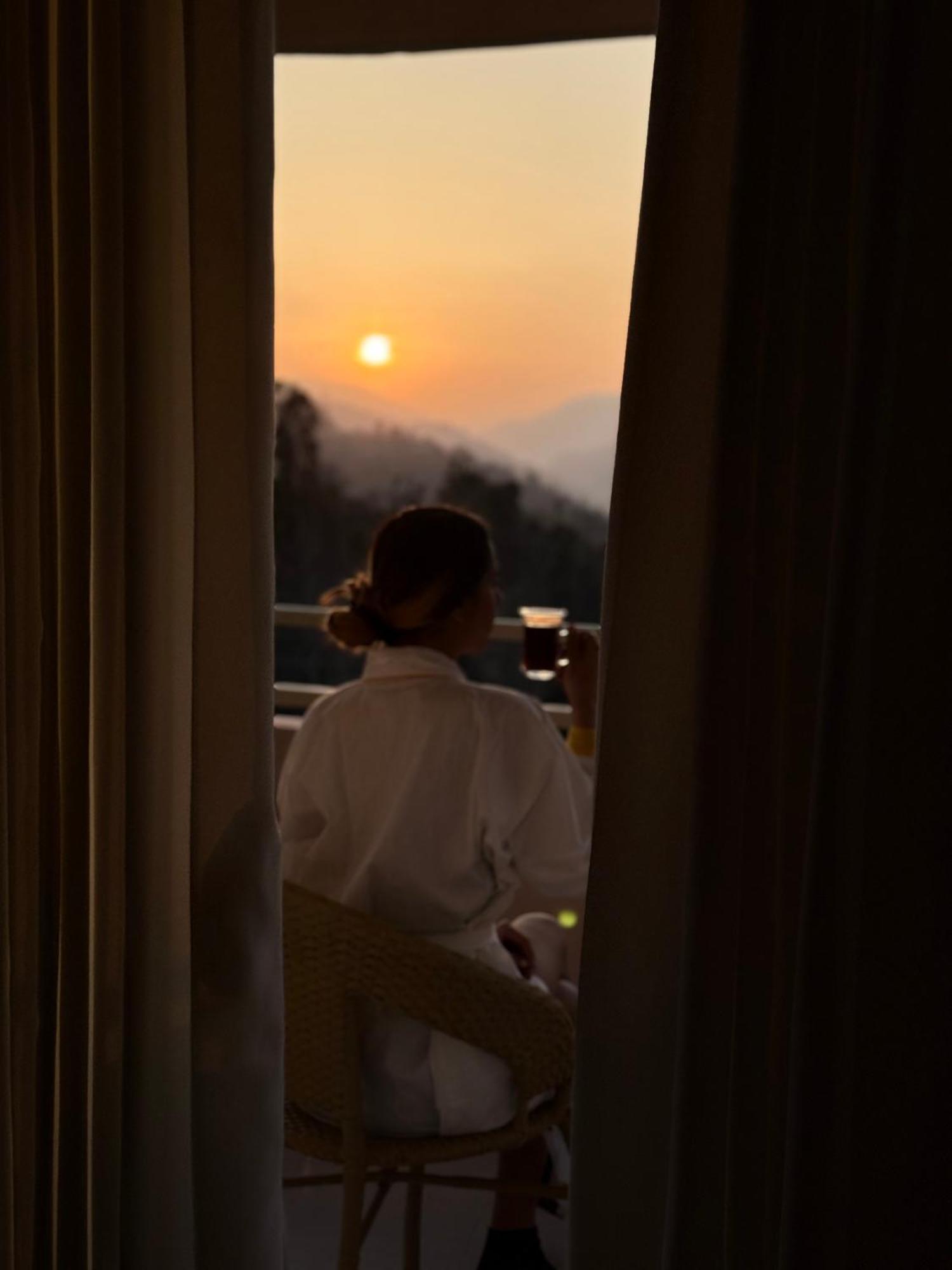 Nazaara -Thhpsociety - Mukteshwar - Witness The View From Your Bed Exterior foto