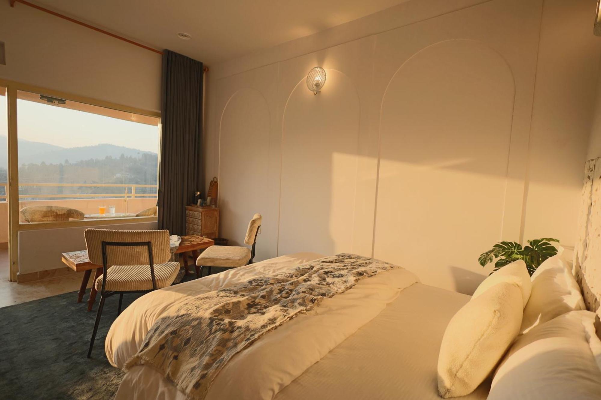 Nazaara -Thhpsociety - Mukteshwar - Witness The View From Your Bed Exterior foto